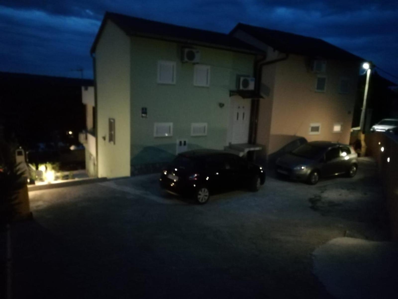 Apartmani Ana - Meka Draga Obrovac Extérieur photo